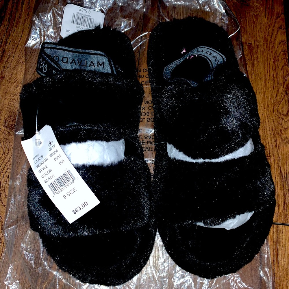 NEW Women’s Size 9 Malvados Black Super Soft Fuzzy Fur Slides From PacSun.